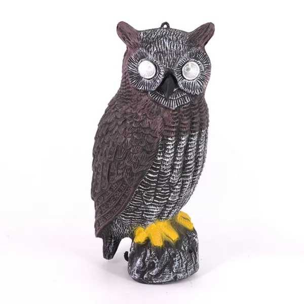 Lightweight Bird Deterrent Garden Protector PE Material Painted Realistic Owl Decoy with Flashing Eyes and Sound